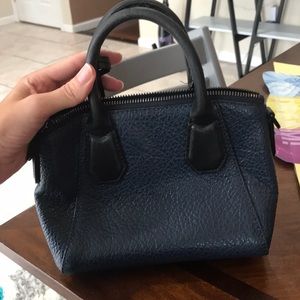 Michael Kors Bags - Michael Kor’s mini bag Michael Kors Bags - Michael Kor’s mini bag